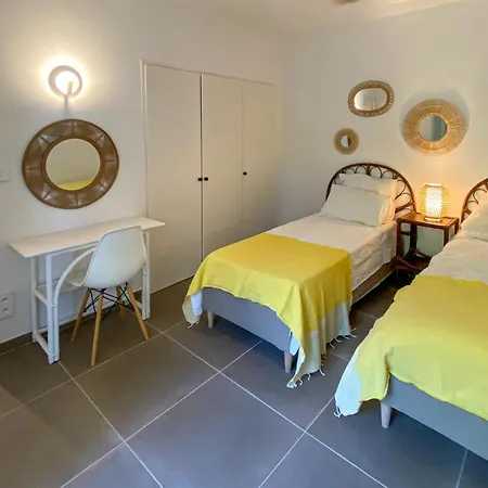 別荘 5 Bedroom Beautiful In Pietrosella