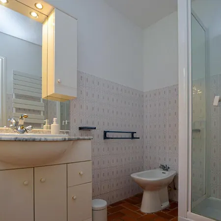 5 Bedroom Beautiful In Pietrosella
