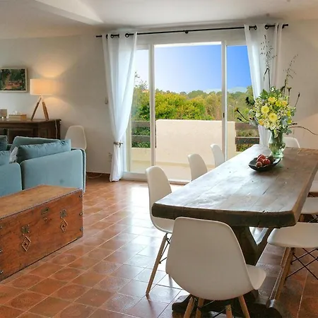 5 Bedroom Beautiful In Pietrosella