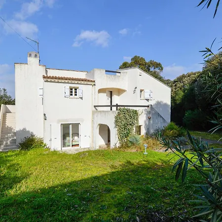 5 Bedroom Beautiful In Pietrosella