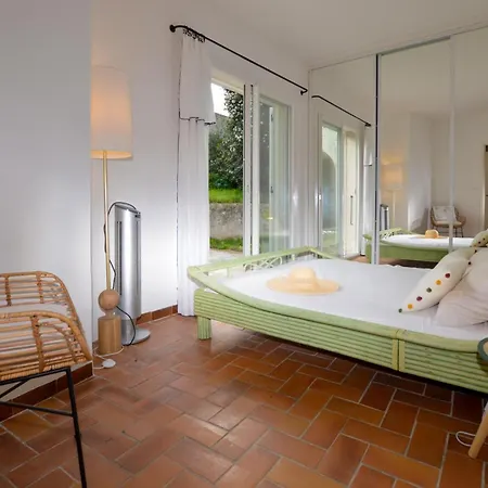 5 Bedroom Beautiful In * Pietrosella